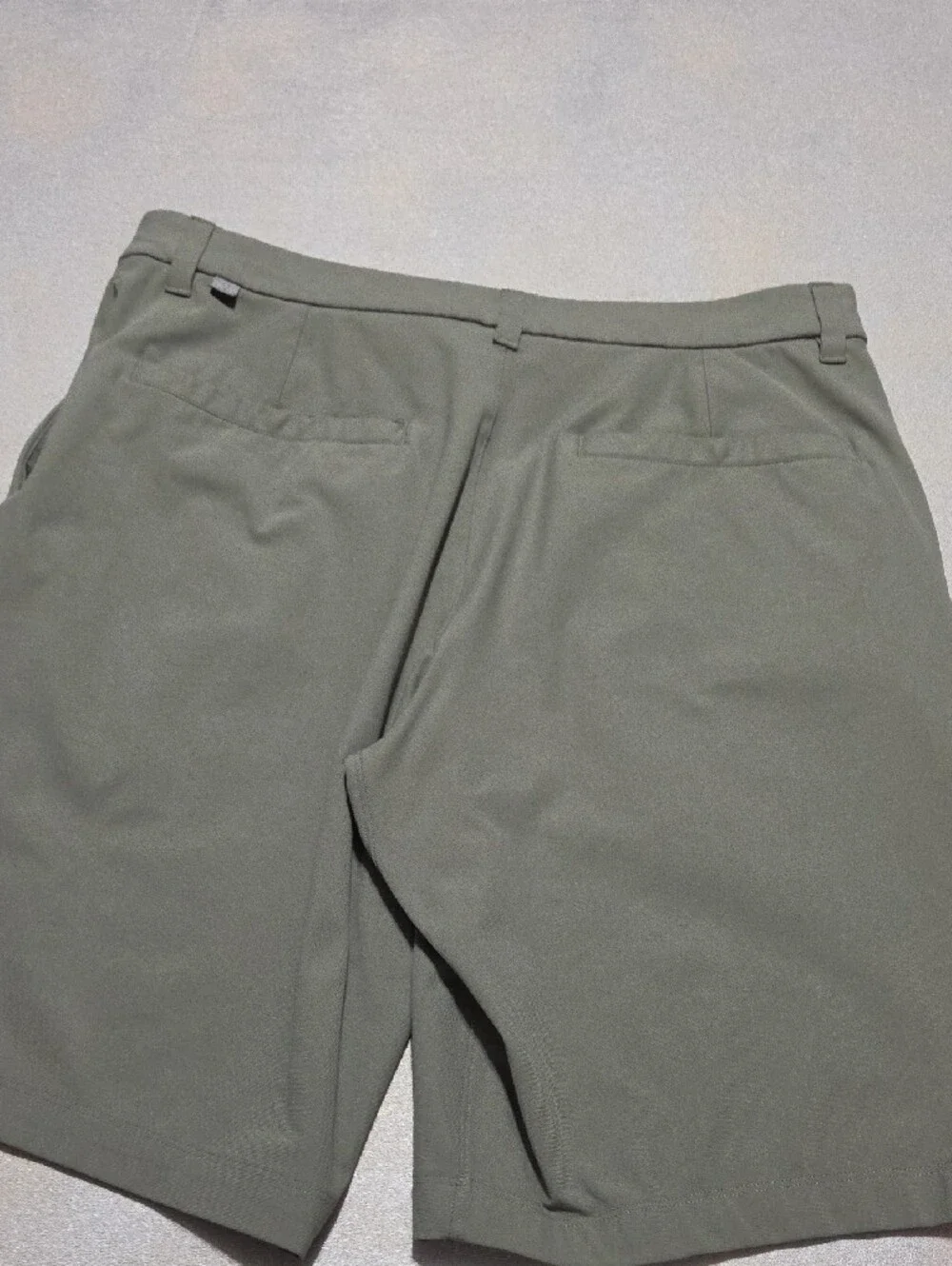 lululemon athletica Men's Flat-Front Shorts — Olive Green